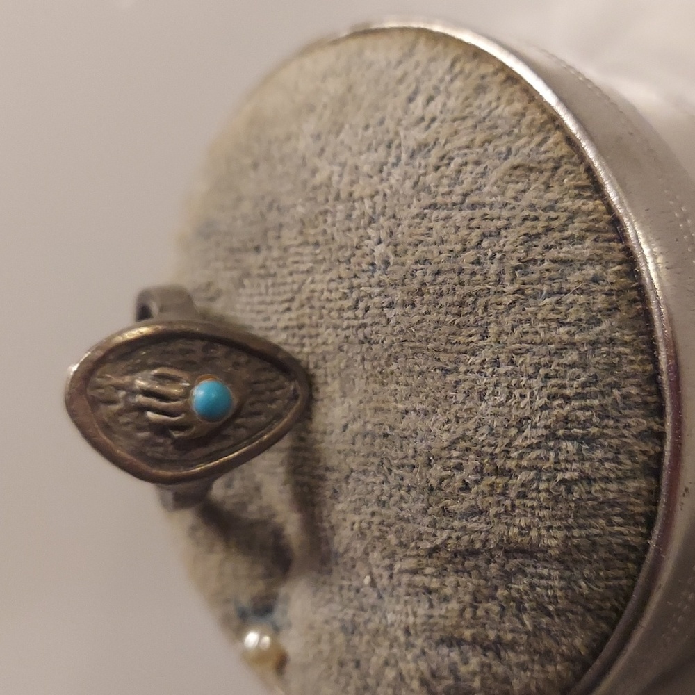 Vintage Native American Turquoise & Silver Bear Print Ring